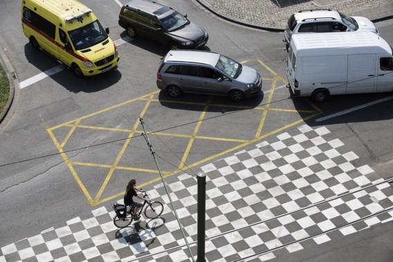 Brusselse regering wil kwart minder auto’s en viermaal zoveel fietsers