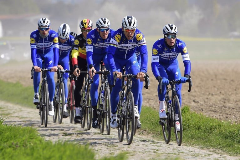 Voor de tweede dag op rij verkennen toppers Parijs-Roubaix: Van Avermaet en Degenkolb leiden hun troepen over de kasseien
