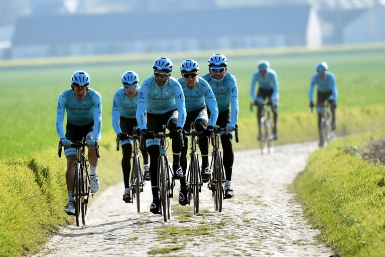 Voor de tweede dag op rij verkennen toppers Parijs-Roubaix: Van Avermaet en Degenkolb leiden hun troepen over de kasseien