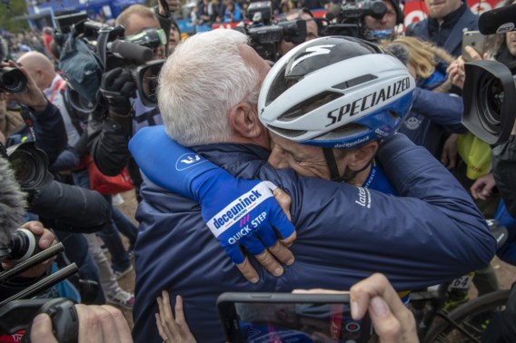 Dolblije Philippe Gilbert huilt, ook Sep Vanmarcke in tranen na Parijs-Roubaix: “Zonder die pech hadden ze mij er nooit afgereden”