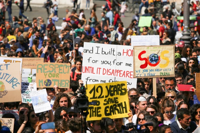 Duizenden betogen samen met Greta Thunberg en Anuna De Wever voor klimaat in Rome