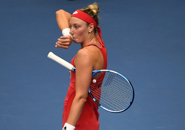 Flipkens en Bonaventure verliezen het beslissende dubbelspel in Fed Cup tegen Spanje: België degradeert naar Wereldgroep 2