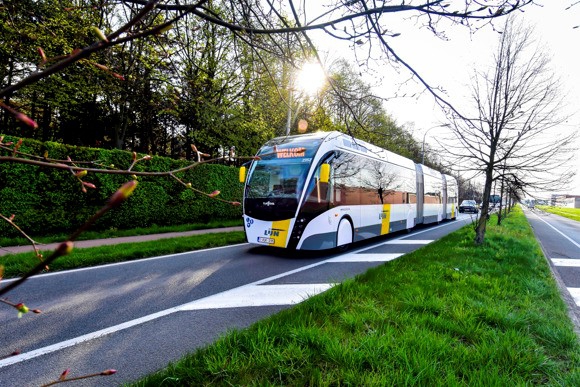 klok pond Aankondiging De Lijn heeft nu ook bussen van 24 meter: de trambussen | De Standaard  Mobile