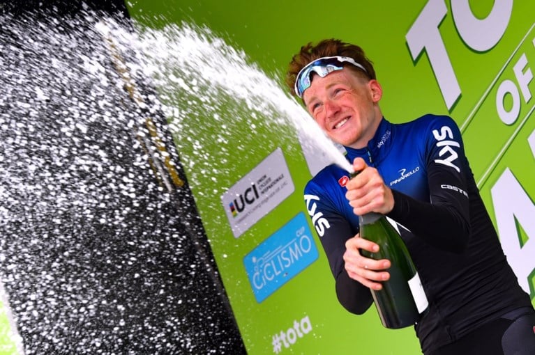 Jonge Brit Tao Hart boekt alweer een impressionante ritzege in de Ronde van Alpen