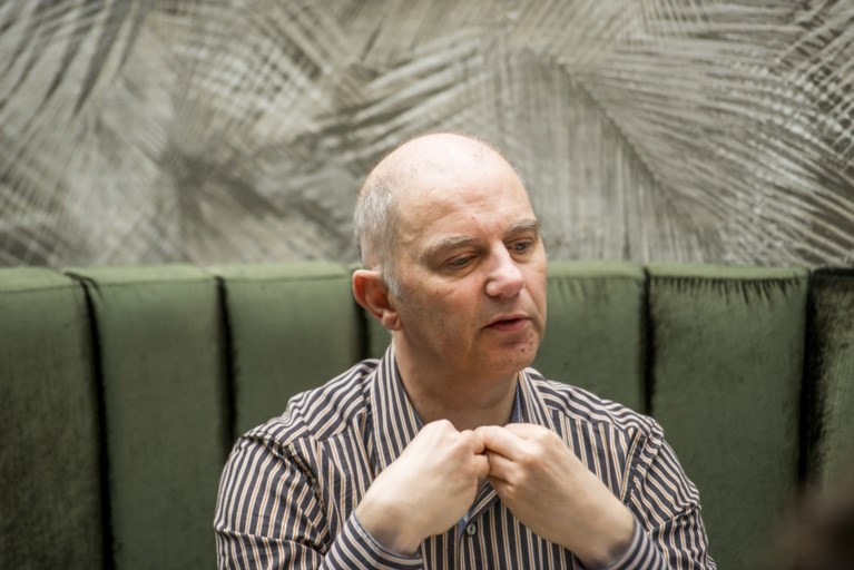 ‘We wonen en leven in een particratie’