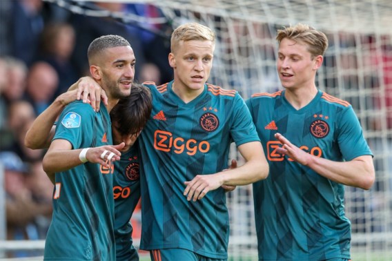 Ajax nu ook officieel kampioen van Nederland dankzij ruime zege bij De Graafschap