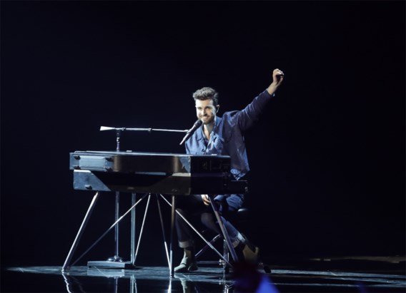 Duncan Laurence trad als zestiende aan op achttien landen.