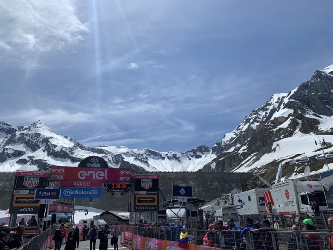 Eerste bergaankomst gooit de Giro weer open: ritwinst Zakarin, Landa neemt tijd terug en Polanc blijft leider