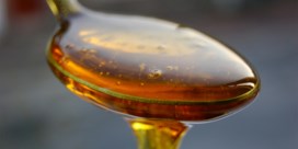 Honing lijkt gezonder dan suiker, maar is het dat echt?