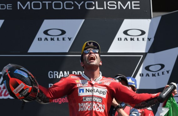 Danilo Petrucci wint voor eigen publiek zijn eerste MotoGP-wedstrijd