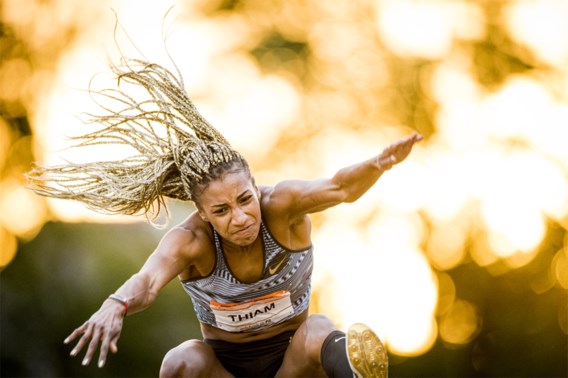 Nafi Thiam wint in Leiden zowel verspringen als 100 meter horden en is klaar voor zevenkamp van Talence