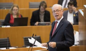 Oud-Senaatsvoorzitter Armand De Decker is overleden