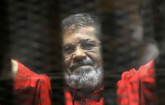 Vroegere Egyptische president Mohamed Morsi tijdens proces overleden