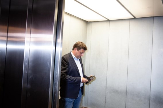 John Crombez houdt drie opties open na geweigerd ontslag