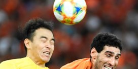 Marouane Fellaini scoort knap doelpunt als volleerde spits maar is uitgeschakeld in Aziatische Champions League