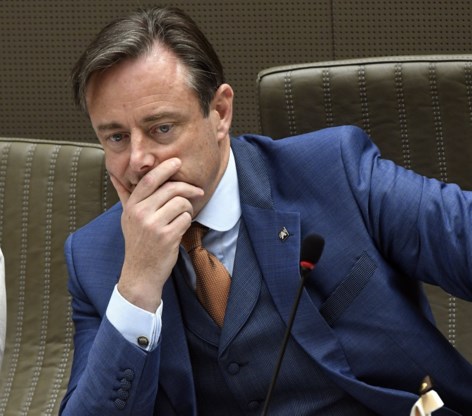 De Wever zet deur op een kier voor btw-verlaging op elektriciteit