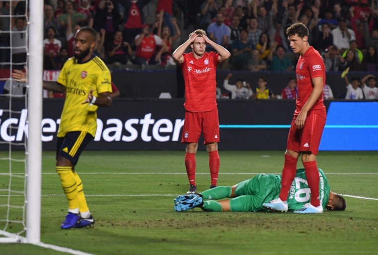 Thorgan Hazard maakt debuut bij Dortmund en Kevin De Bruyne wint ruim bij rentree, Romelu Lukaku blijft aan de kant