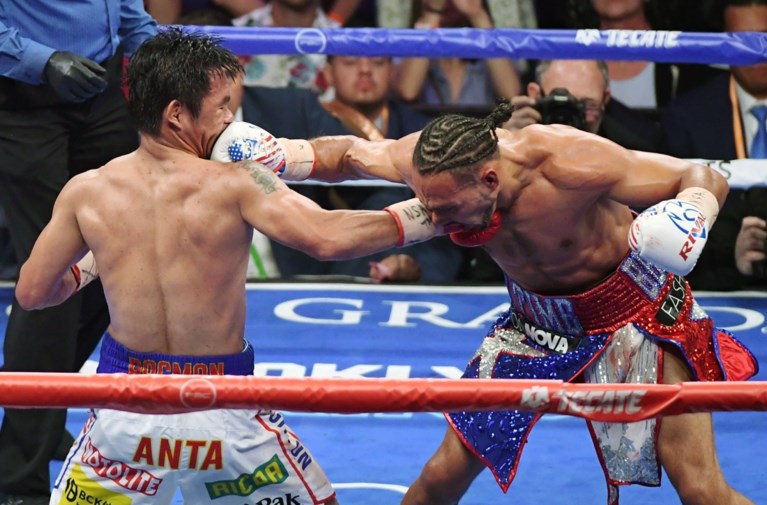Manny Pacquiao verslaat Keith Thurman op punten