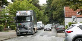 Jambon verbiedt parkerende vrachtwagens in Brasschaat