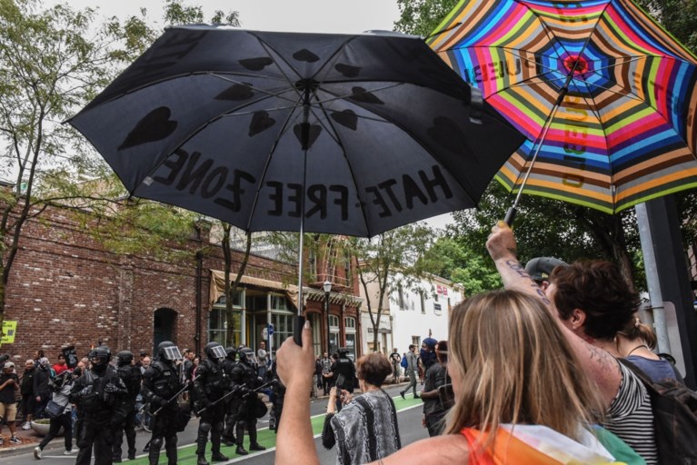 Dertien arrestaties bij betoging extreemrechts in Portland