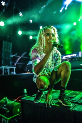 Tommy Genesis: verjaardagsfeestje in mineur