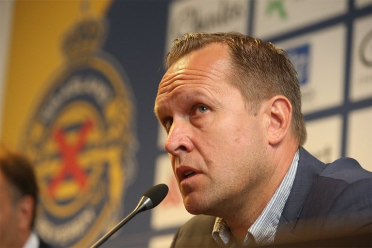 Waasland-Beveren stelt zijn nieuwe coach voor, de Fransman Arnauld Mercier: “Nu klopt het plaatje wel”