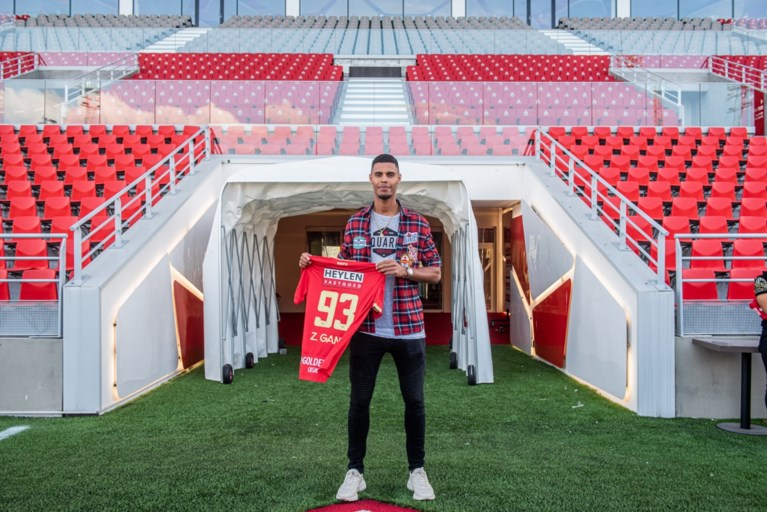 Antwerp stelt Steven Defour officieel voor samen met Benson en Gano, ook komst Wesley Hoedt afgerond