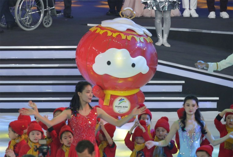 Deze panda wordt de mascotte van de Winterspelen in China