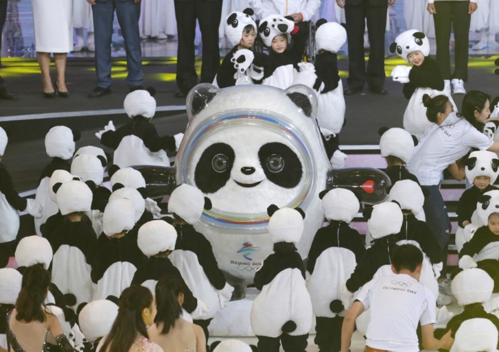 Deze panda wordt de mascotte van de Winterspelen in China