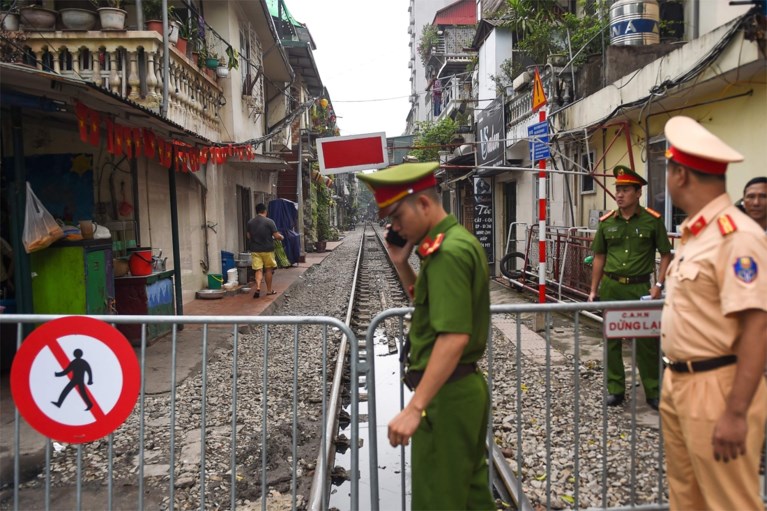 Hanoi sluit cafés in ‘treinstraat’ door selfietoerisme