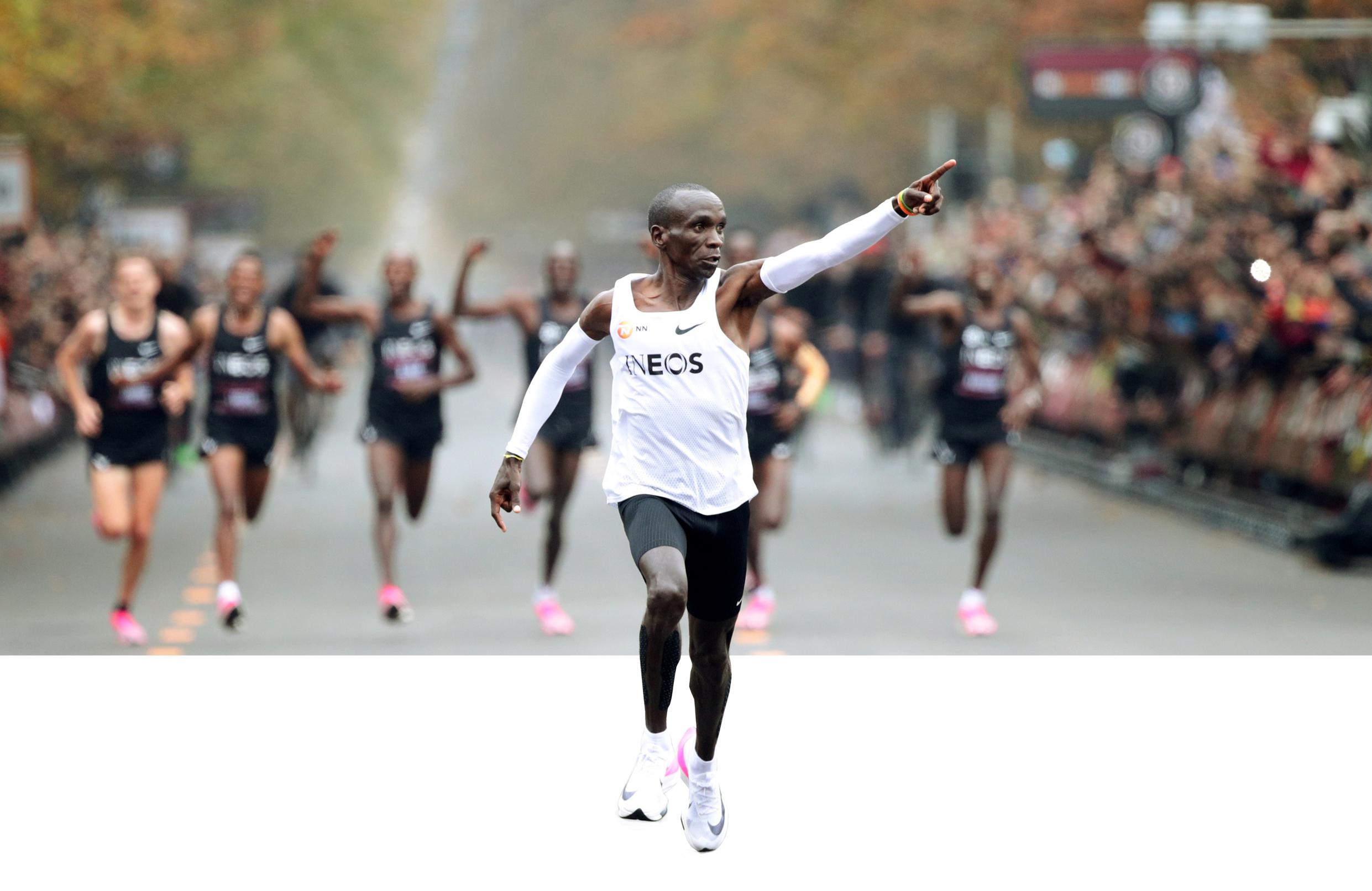 Kameel Rafflesia Arnoldi Bevestiging Een marathon in minder dan twee uur: historische prestatie of sportief  experiment? | De Standaard Mobile