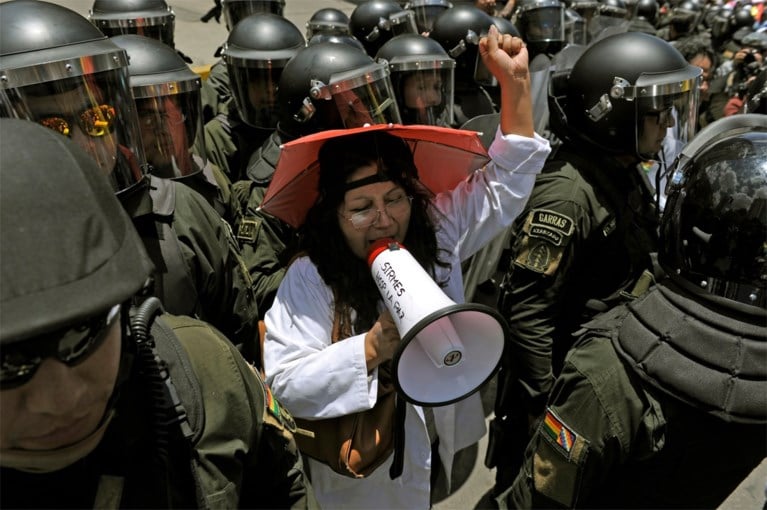 Boliviaanse regering stelt hertelling voor na protest over plotse verkiezingssucces