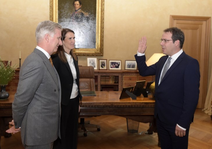 Officieel: koning benoemt Sophie Wilmès tot premier