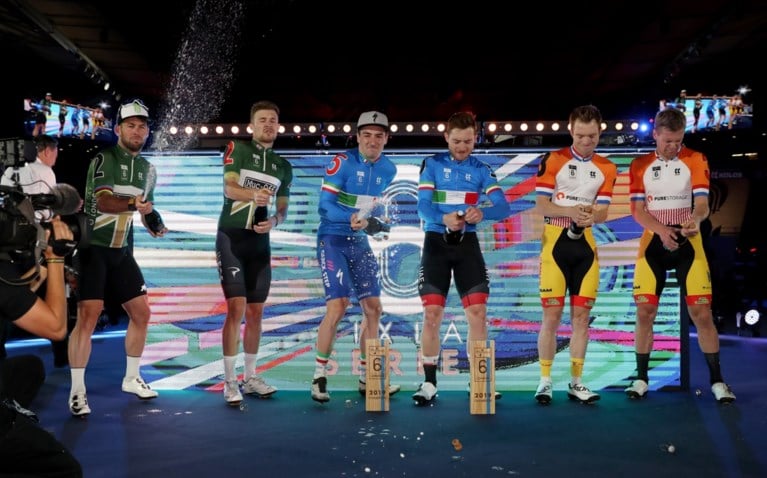 Elia Viviani klopt Mark Cavendish en wint Zesdaagse van Londen met zijn landgenoot Simone Consonni