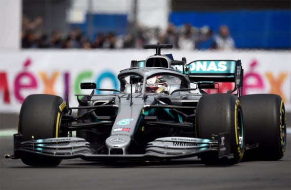 Lewis Hamilton boekt tiende zege van het seizoen in Mexico, maar moet nog heel even wachten op zijn zesde wereldtitel