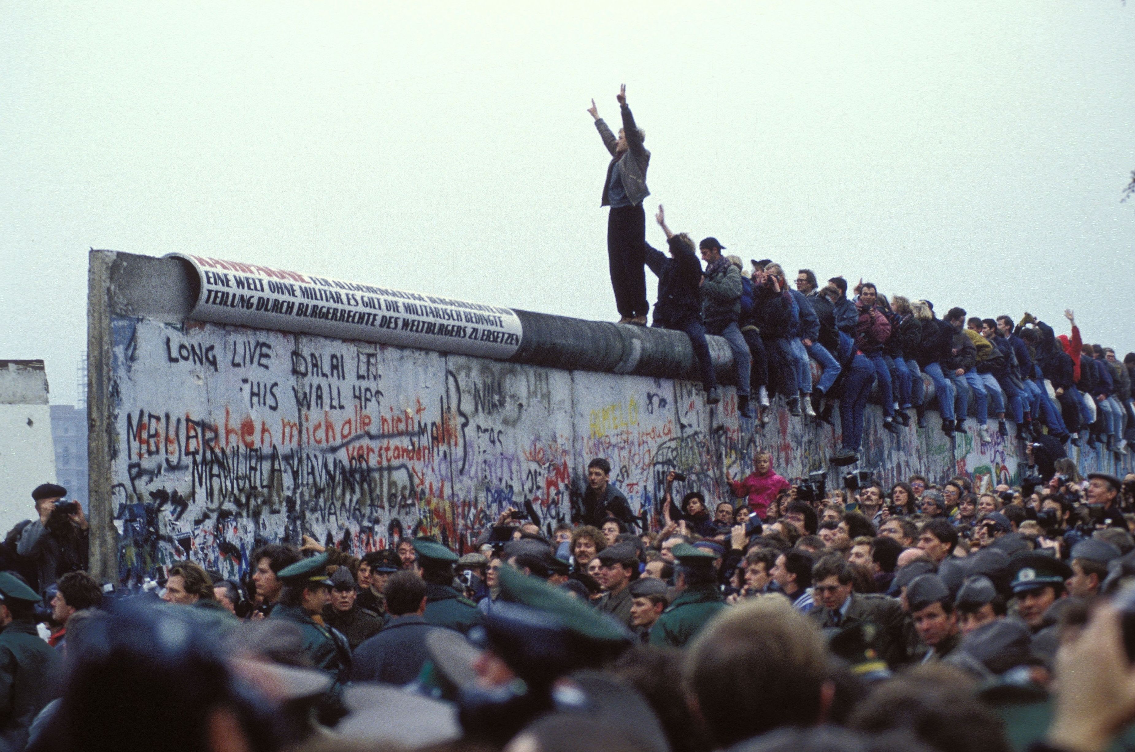 'Tear down this wall' dertig jaar na de val van de Berlijns&hellip; De