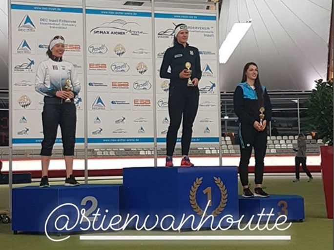 Bart Swings wint met overmacht Belgische schaatstitel, ook Stien Vanhoutte pakt goud