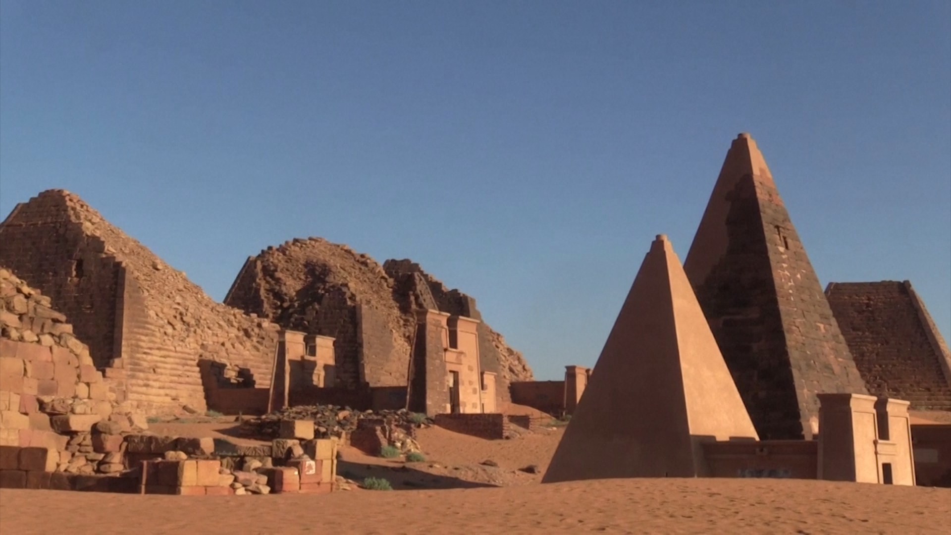 Soedan heeft meer piramides dan Egypte, maar toeristen vind je er amper - De Standaard