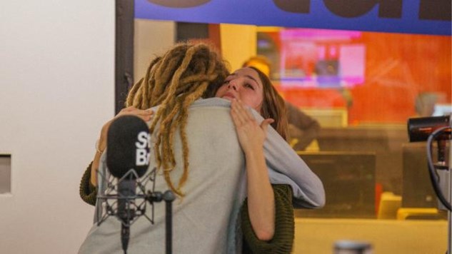 Luisteraar Ontroert Stubru Presentatrice Met Nummer Voor Ove De Standaard Mobile