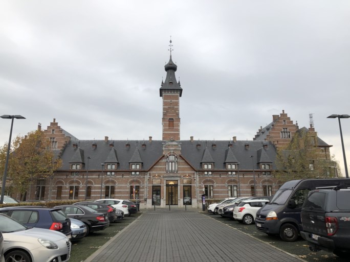 Oud stedelijk zwemdok in Mechelen wordt viersterrenhotel