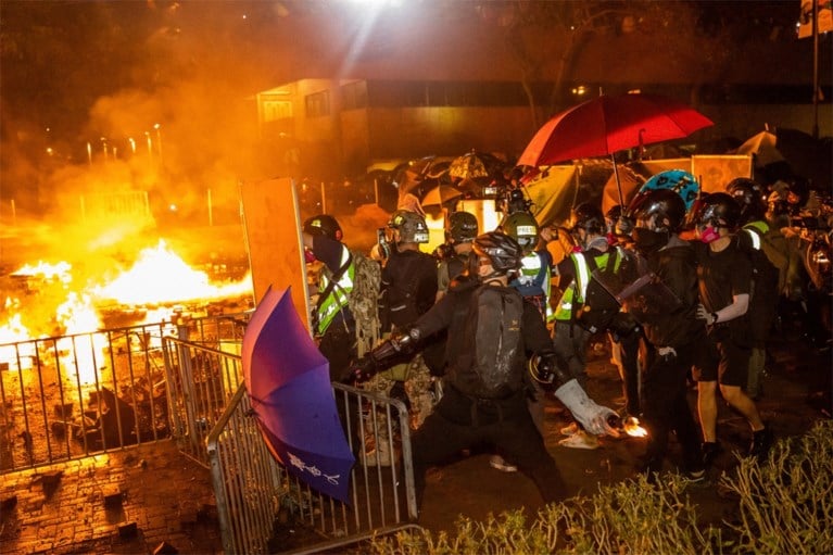Honderden Hongkongse studenten opgepakt