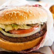 Veganistische klant klaagt Burger King aan