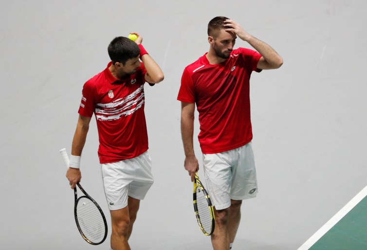 Rusland klopt het Servië van Djokovic na thriller en staat in de halve finales Davis Cup