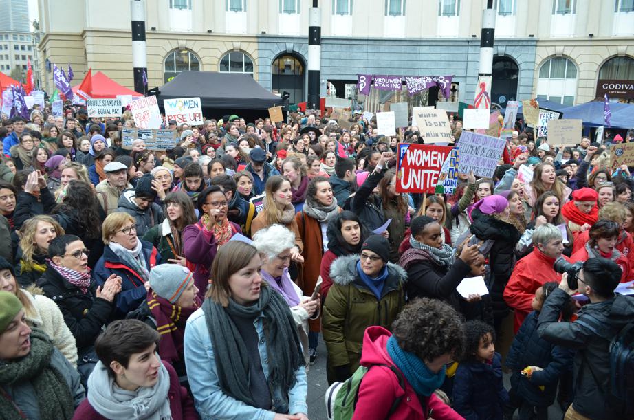 Tienduizend Mensen Betogen In Brussel Tegen Geweld Tegen Vrouwen | De ...