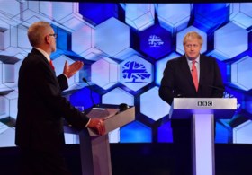  Corbyn en Johnson spelen gelijk in laatste tv-debat