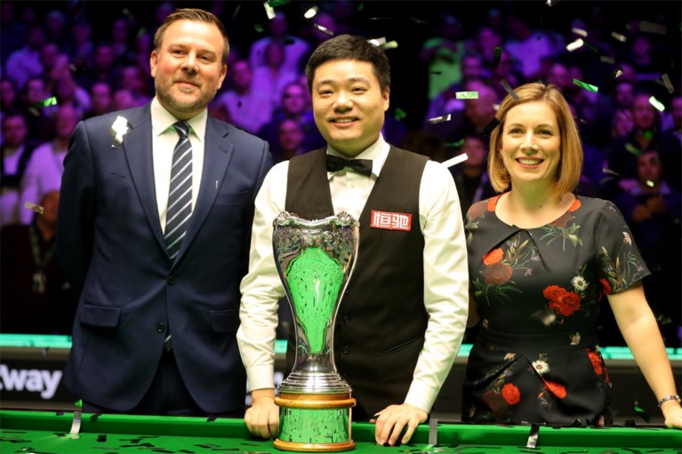 Chinees Ding zet UK Championship snooker voor de derde keer op zijn erelijst