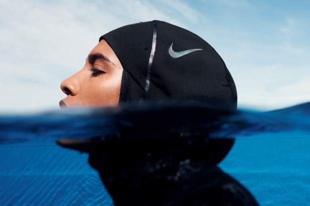 Rechtdoor medeleerling Verstenen Nike lanceert zwemcollectie voor moslima's | De Standaard Mobile