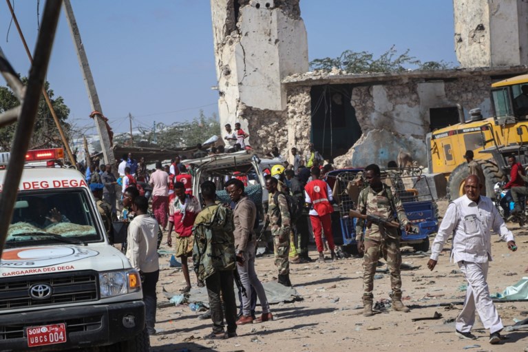 Meer dan 100 doden bij explosie bomauto in Mogadishu