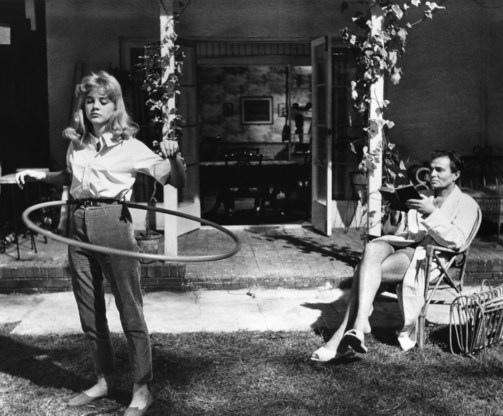 Zou ‘Mieke Maaike’s obscene jeugd’ vandaag nog verschijnen? | De Standaard