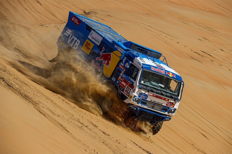 Carlos Sainz wint zijn derde Dakar-rally